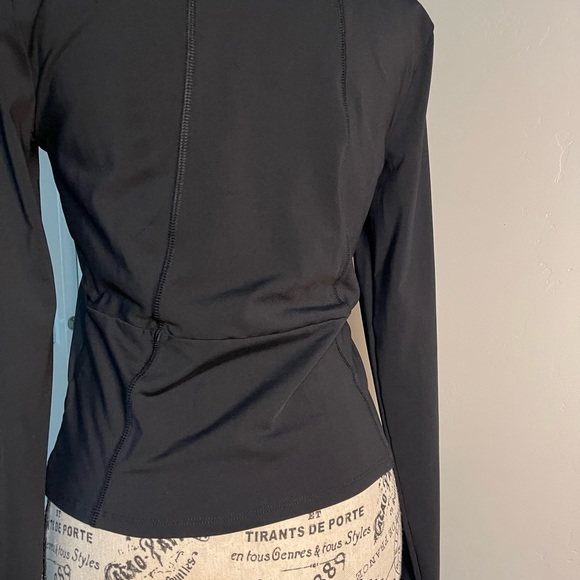 Black PINK active half zip workout long sleeve w/thumbholes. Size m - Picture 4 of 7